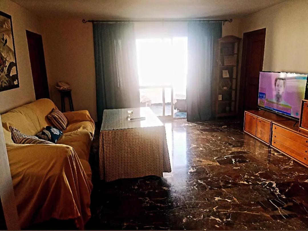 House Apartment *